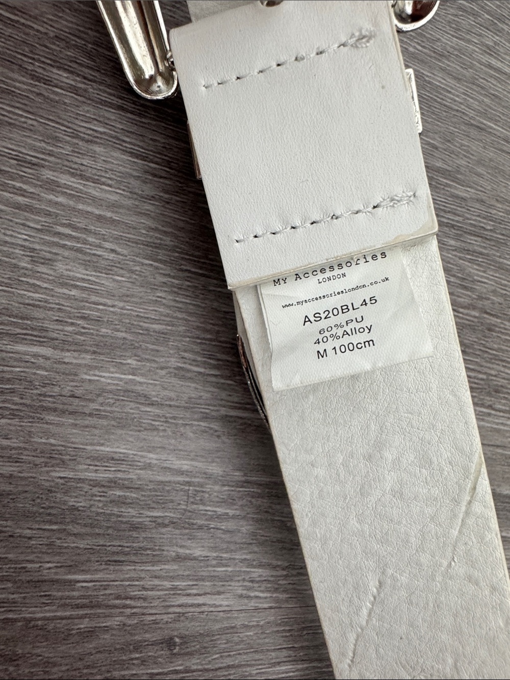 Double Buckle White Western Belt with Engraved Silver Hardware - Picture 4 of 5